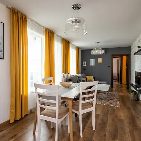 мястото Apartament *